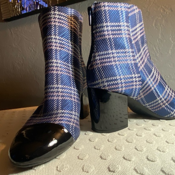 1901 Whitaker Blue Plaid Bootie with Patent Toe and Heel - Picture 11 of 16